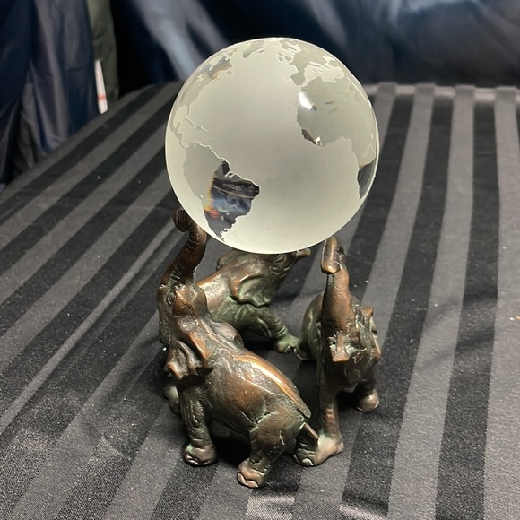 Crystal World Spere abd Brass Elephant Stand - Picture 2 of 14
